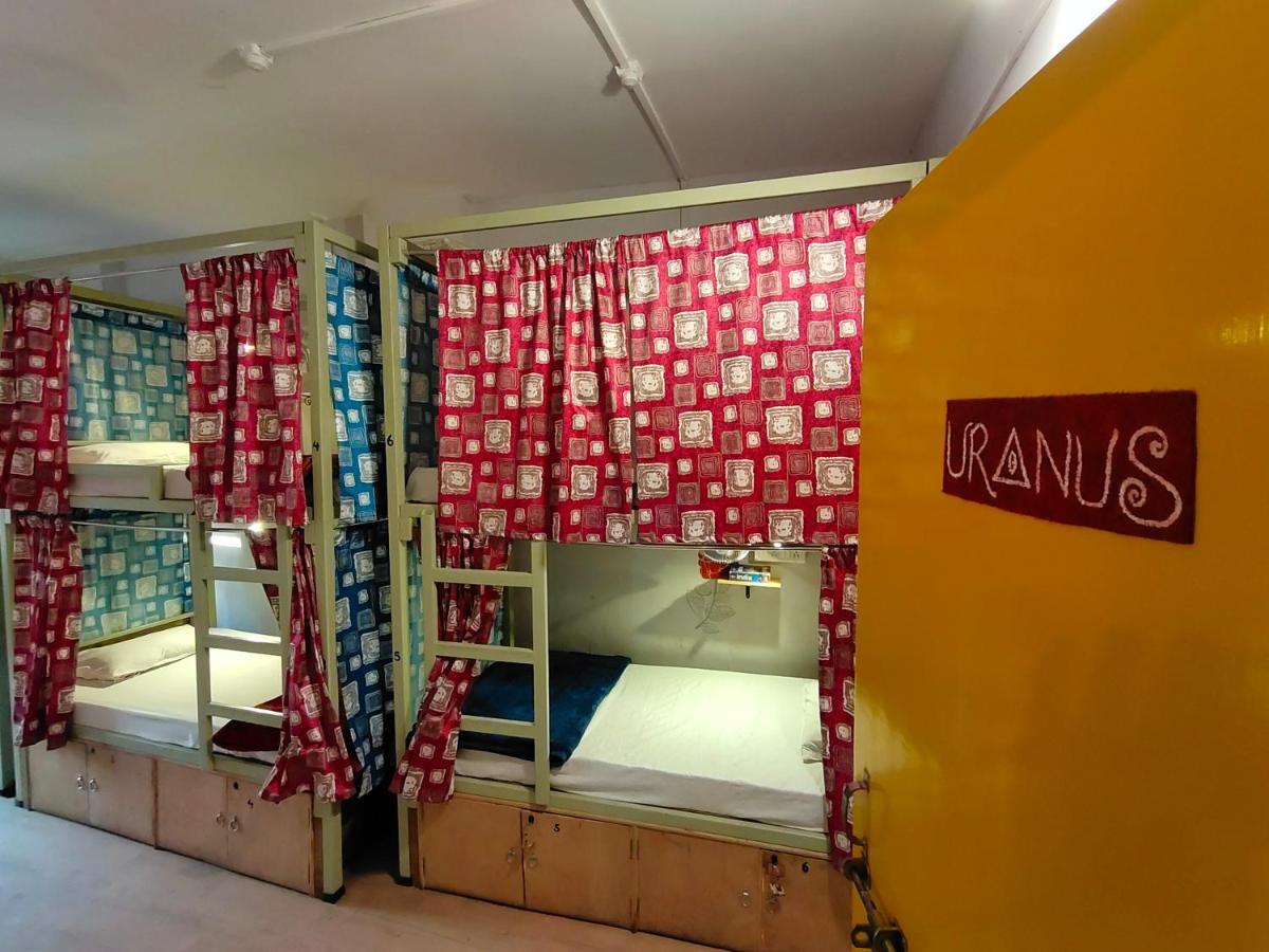 Good Vibes Hostel Varanasi Eksteriør bilde