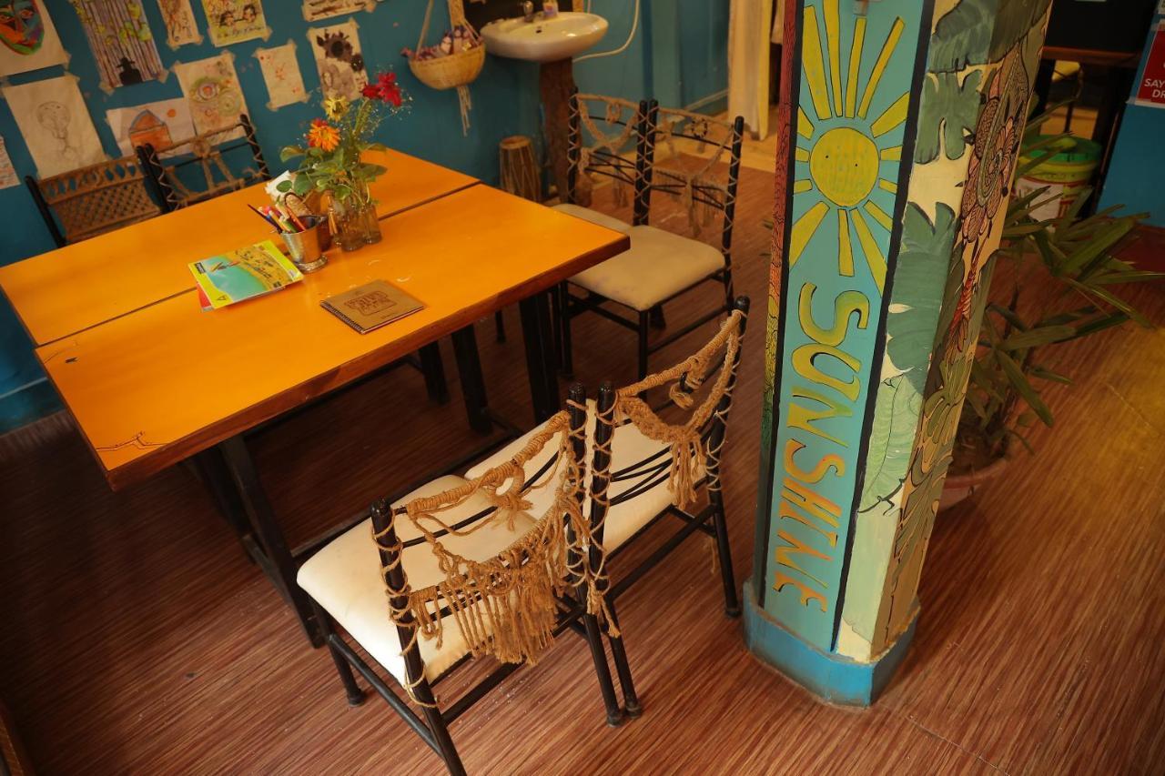 Good Vibes Hostel Varanasi Eksteriør bilde